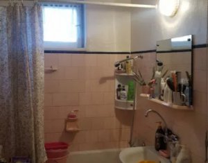 Apartament cu 3 camere, decomandat, zona Iulius, FSEGA