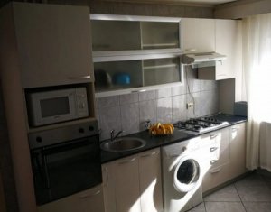 Apartament 3 camere, decomandat, 67 mp, 2 bai, 2 balcoane, etaj 2 din 4 Manastur