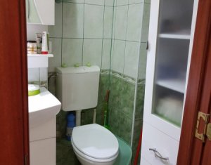 Apartament cu 3 camere semidecomandate, 58 mp,  zona BIG