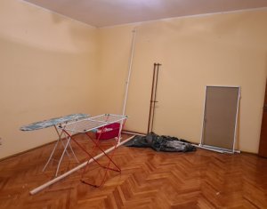 Apartment 4 rooms for sale in Cluj-napoca, zone Centru