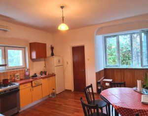 Apartment 4 rooms for sale in Cluj-napoca, zone Centru