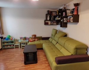 Apartament cu 3 camere, 70mp, mobilat, utilat, zona Tasnad