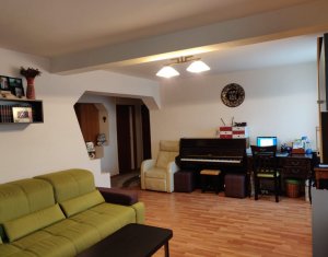 Apartament cu 3 camere, 70mp, mobilat, utilat, zona Tasnad