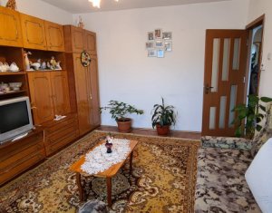 Apartament 3 camere, 64 mp, decomandat, etaj 3 din 8, balcon, Marasti