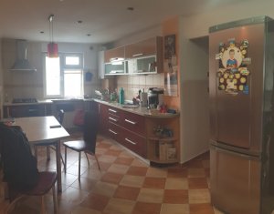 Apartment 4 rooms for sale in Cluj-napoca, zone Manastur