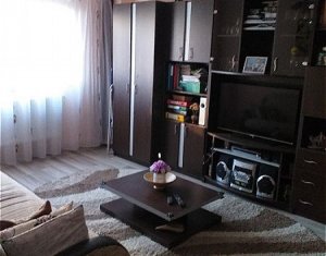 Vanzare apartament 3 camere, decomandat, etaj intermediar, boxa, Marasti