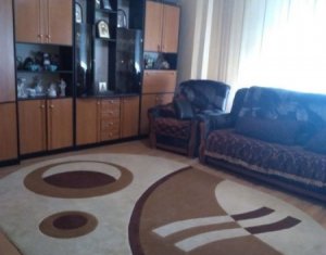 Vanzare apartament 4 camere, confort sporit zona FSEGA