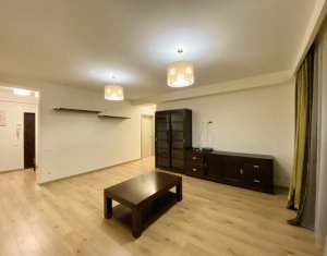 Apartament 3 camere, 109 mp, 2 balcoane si garaj, partial mobilat, zona Europa