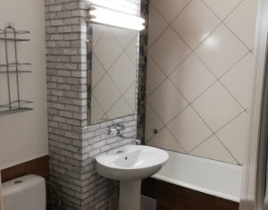 Appartement 3 chambres à vendre dans Cluj-napoca, zone Manastur