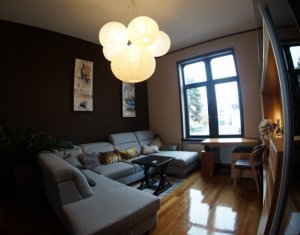 Centru! Apartament in vila istorica, 85mp, zona Podul Horea, Palatul Babos