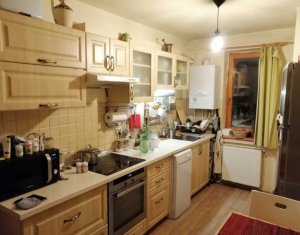 Apartament cu 3 camere, Gheorgheni