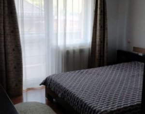 Zona Campului - apartament 3 camere in bloc tip vila, 70mp+2 balcoane