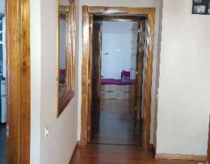 Zona Campului - apartament 3 camere in bloc tip vila, 70mp+2 balcoane