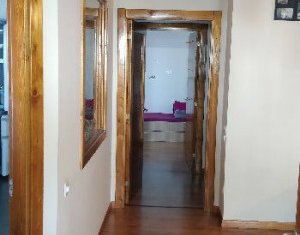 Zona Campului - apartament 3 camere in bloc tip vila, 70mp+2 balcoane