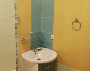 Zona Campului - apartament 3 camere in bloc tip vila, 70mp+2 balcoane