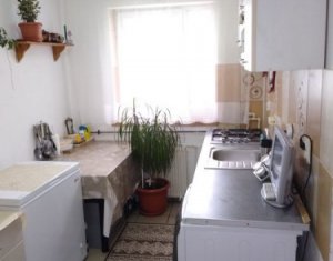 Apartament 2 camere, semidecomandat, parcare, Manastur
