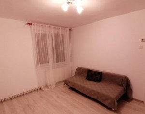 Apartament 2 camere, etaj 1, Gheorgheni, centrala termica, renovat