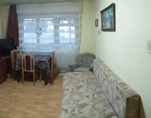 Apartament 3 camere,  56 mp,  zona Gurghiu-Manastur