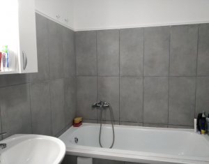 Apartament 3 camere, 60 mp, mobilat, strada Florilor