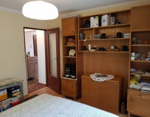 Vanzare apartament 2 camere, etaj intermediar, Intre Lacuri, finisat