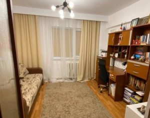 Vanzare apartament 2 camere, Intre Lacuri, etaj intermediar, finisat 