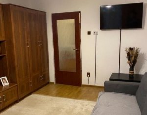 Vanzare apartament 2 camere, Intre Lacuri, etaj intermediar, finisat 