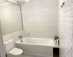 Appartement 3 chambres à vendre dans Cluj-napoca, zone Manastur