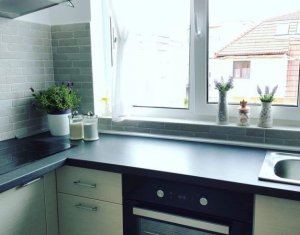 Appartement 2 chambres à vendre dans Cluj-napoca, zone Intre Lacuri