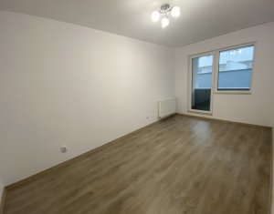 Apartament cu 4 camere, 96 mp, etaj 1, finisat 