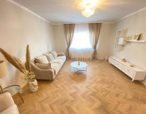 Apartament cu 3 camere, decomandat, etaj intermediar, finisat lux, Marasti