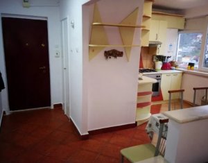 Apartament 3 camere, cu panorama, balcon, zona Policlinica Grigorescu