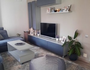 Apartment 3 rooms for sale in Floresti