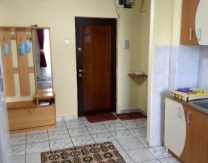 Vanzare apartament cu 2 camere, zona strazii Primaverii, decomandat