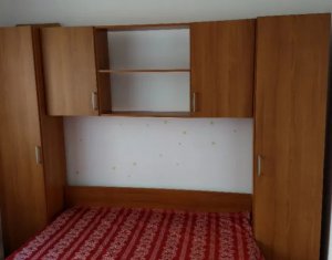 Vanzare apartament cu 2 camere, zona strazii Primaverii, decomandat