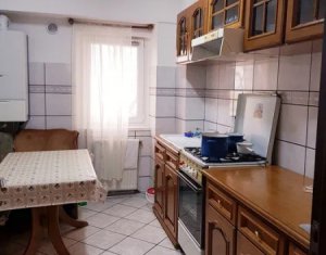 Zona UMF - Apartament de 3 camere, 2 bai, decomandat, garaj, Zorilor