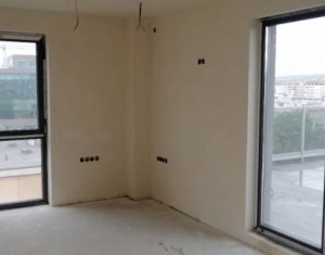 Apartament in zona semicentrala, 135 mp SF totala, 2 parcari, etaj intermediar