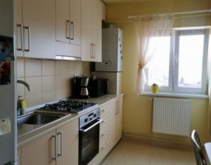 Apartament 3 camere 63 mp, 2 balcoane, parcare, Marasti