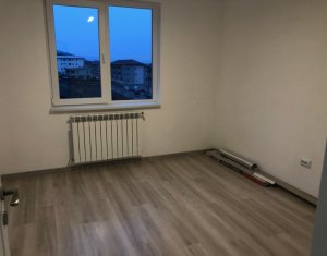 Apartment 3 rooms for sale in Floresti