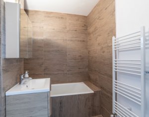 Apartament renovat, 2 camere, decomandate, etaj 1, zona Calea Floresti