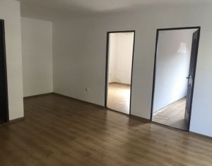 Apartament 3 camere, situat in Floresti, zona Terra