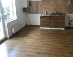 Apartament 3 camere, situat in Floresti, zona Terra