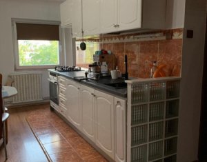 Apartament cu 3 camere, Gheorgheni, pret negociabil