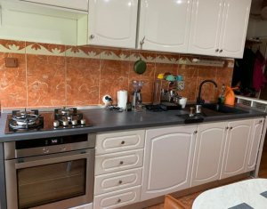 Apartament cu 3 camere, Gheorgheni, pret negociabil