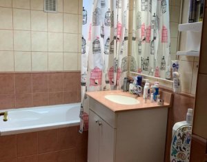 Apartament cu 3 camere, Gheorgheni, pret negociabil