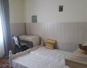 Apartament cu 3 camere, 2 bai, balcon, zonă semicentrală, Marasti