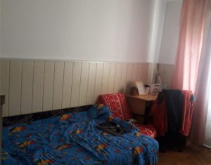 Apartament cu 3 camere, 2 bai, balcon, zonă semicentrală, Marasti