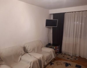 Apartament 2 camere decomandat, etaj intermediar, zona Piata Flora