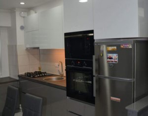 Appartement 3 chambres à vendre dans Cluj-napoca, zone Intre Lacuri