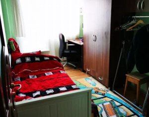 Appartement 4 chambres à vendre dans Cluj-napoca, zone Manastur