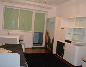 Apartament 2 camere decomandate, etaj intermediar, 55 mp, zona Primaverii